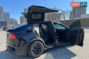 Tesla Model X  2022