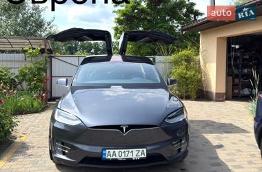 Tesla Model X 2020
