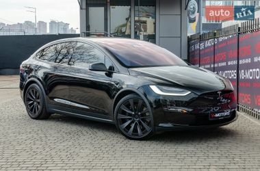 Tesla Model X  2022