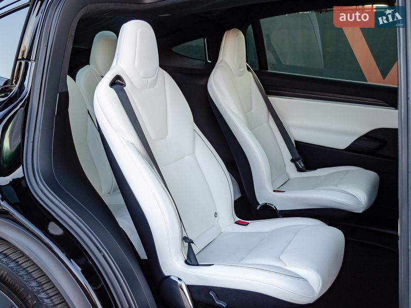 Внедорожник / Кроссовер Tesla Model X 2022 в Киеве