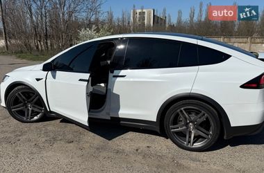 Tesla Model X 2022