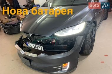 Tesla Model X 2018