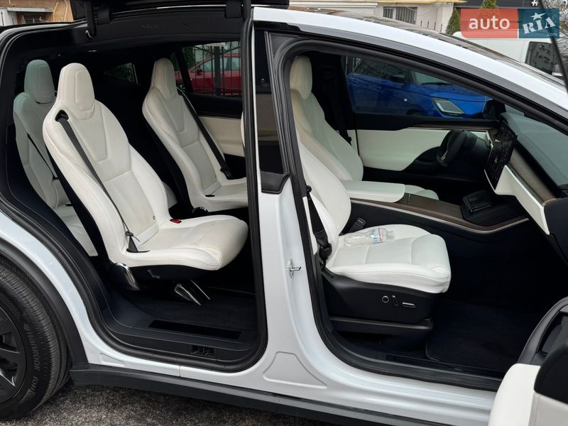 Внедорожник / Кроссовер Tesla Model X 2021 в Полтаве фото 5 Внедорожник / Кроссовер Tesla Model X 2021 в Полтаве
