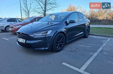 Tesla Model X 2024