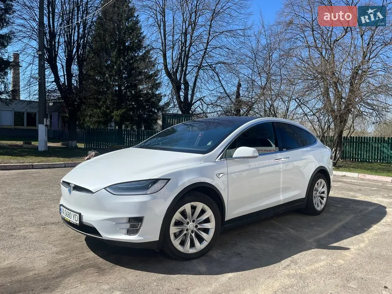 Tesla Model X 2016