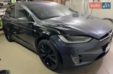 Tesla Model X  2018