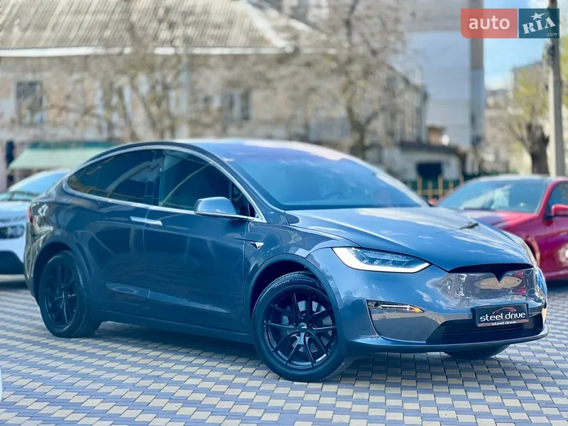 Tesla Model X 2017