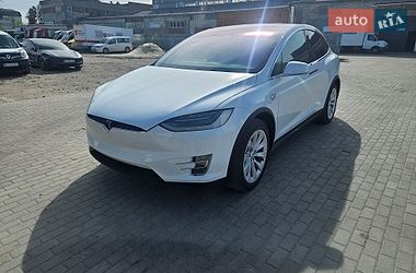 Tesla Model X  2020