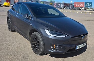 Tesla Model X  2018