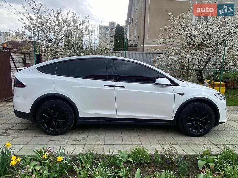 Tesla Model X