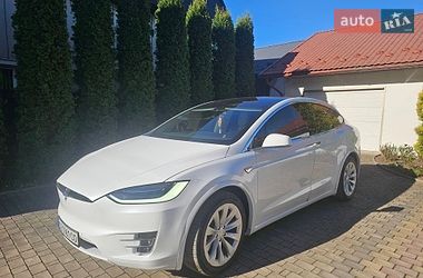 Tesla Model X  2016