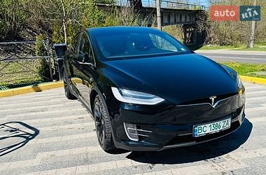Tesla Model X  2019