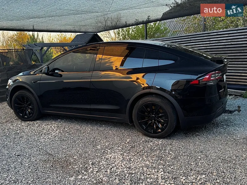 Tesla Model X