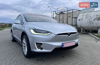 Tesla Model X  2017