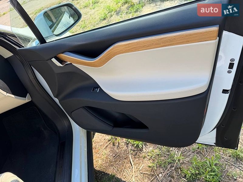 Внедорожник / Кроссовер Tesla Model X 2018 в Киеве фото 16 Внедорожник / Кроссовер Tesla Model X 2018 в Киеве