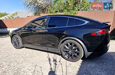 Tesla Model X  2020