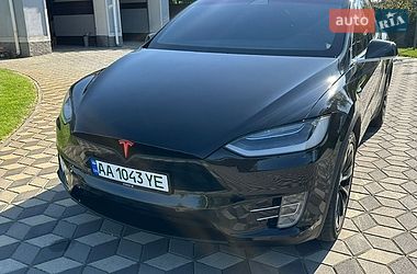 Tesla Model X  2019