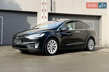 Позашляховик / Кросовер Tesla Model X 2018 в Києві