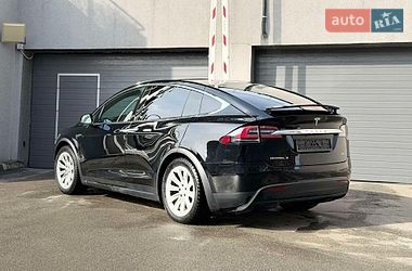 Позашляховик / Кросовер Tesla Model X 2018 в Києві