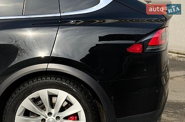 Позашляховик / Кросовер Tesla Model X 2018 в Києві