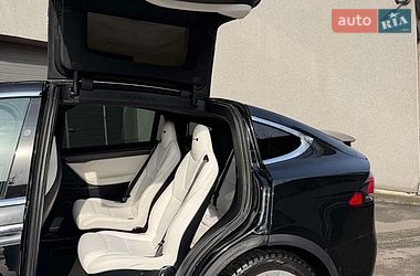Позашляховик / Кросовер Tesla Model X 2018 в Києві