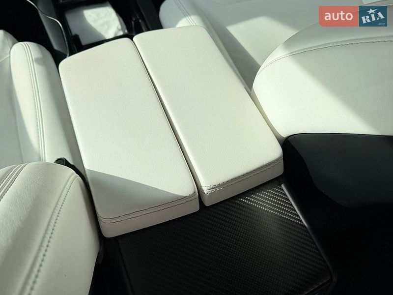 Позашляховик / Кросовер Tesla Model X 2018 в Києві