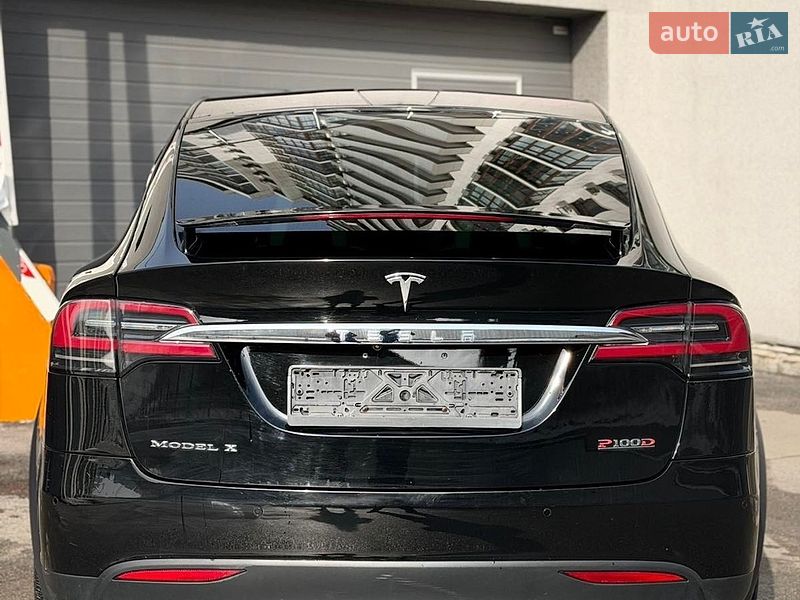 Позашляховик / Кросовер Tesla Model X 2018 в Києві
