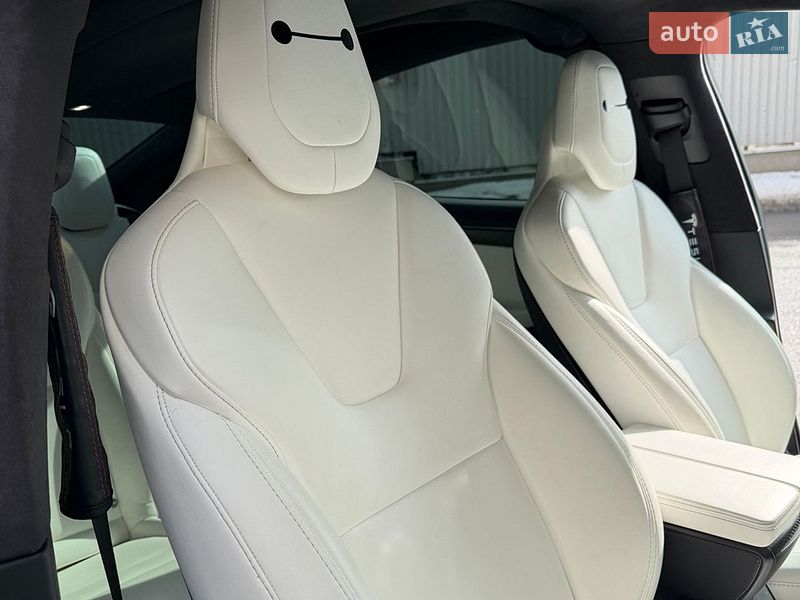 Позашляховик / Кросовер Tesla Model X 2018 в Києві