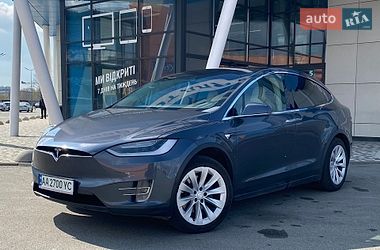 Tesla Model X  2018