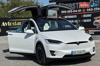 Tesla Model X  2017