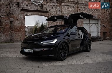 Tesla Model X  2022