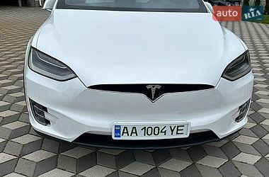 Внедорожник / Кроссовер Tesla Model X 2019 в Киеве