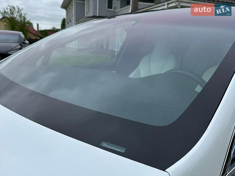 Внедорожник / Кроссовер Tesla Model X 2019 в Киеве