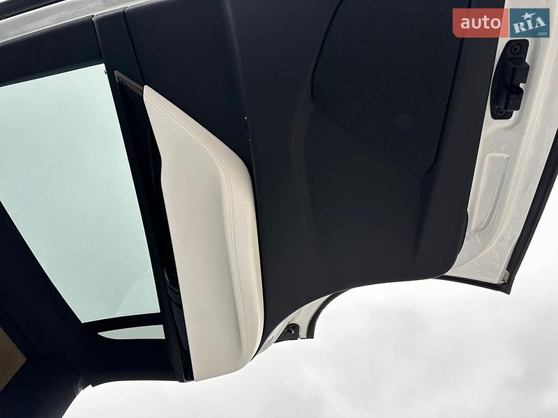Внедорожник / Кроссовер Tesla Model X 2019 в Киеве