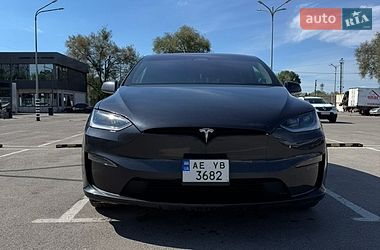 Tesla Model X  2024