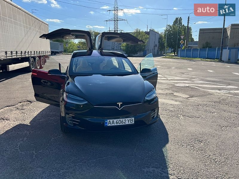 Tesla Model X