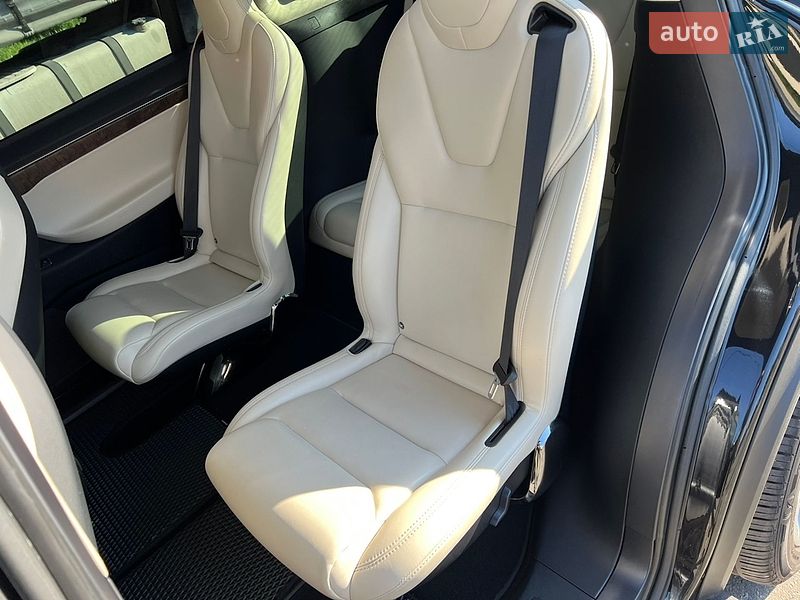 Внедорожник / Кроссовер Tesla Model X 2018 в Киеве фото 4 Внедорожник / Кроссовер Tesla Model X 2018 в Киеве