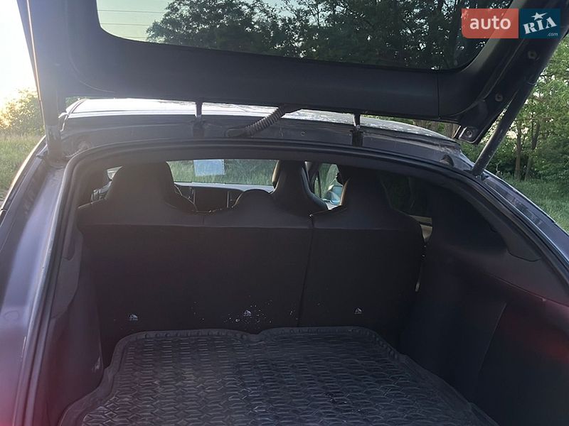 Внедорожник / Кроссовер Tesla Model X 2019 в Черновцах