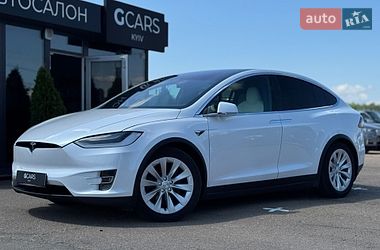 Tesla Model X  2020