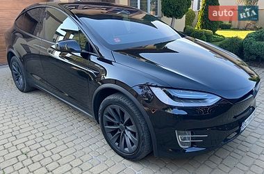 Tesla Model X  2017