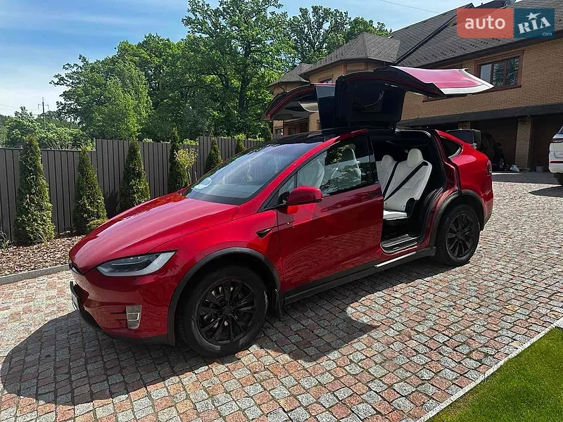 Tesla Model X