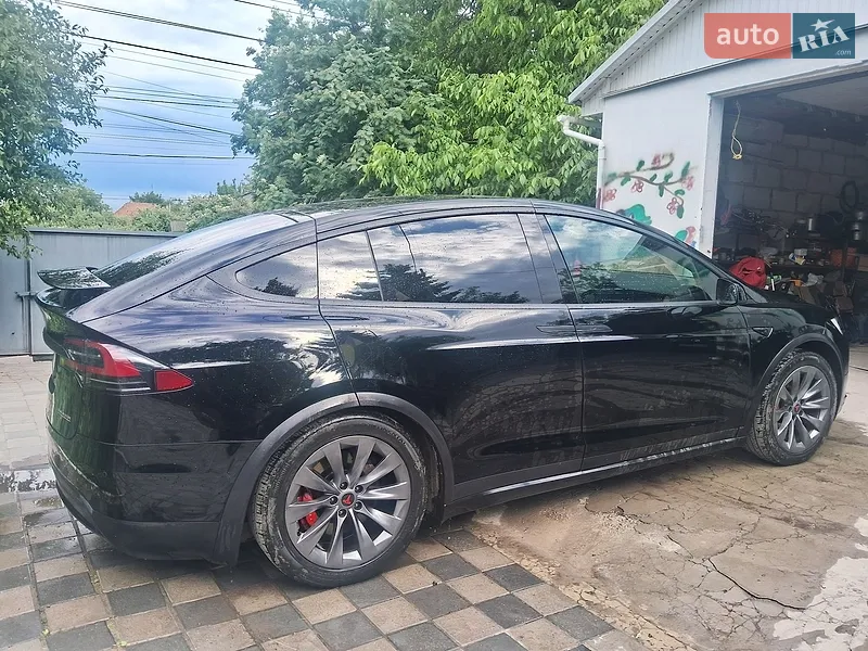 Tesla Model X