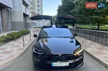 Tesla Model X  2023