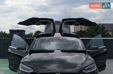 Tesla Model X  2019