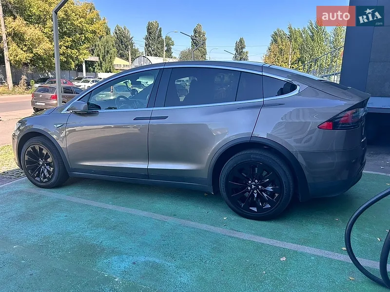 Tesla Model X