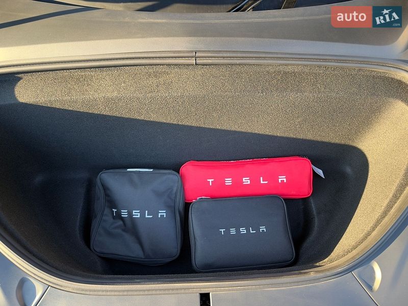 Позашляховик / Кросовер Tesla Model X 2023 в Києві