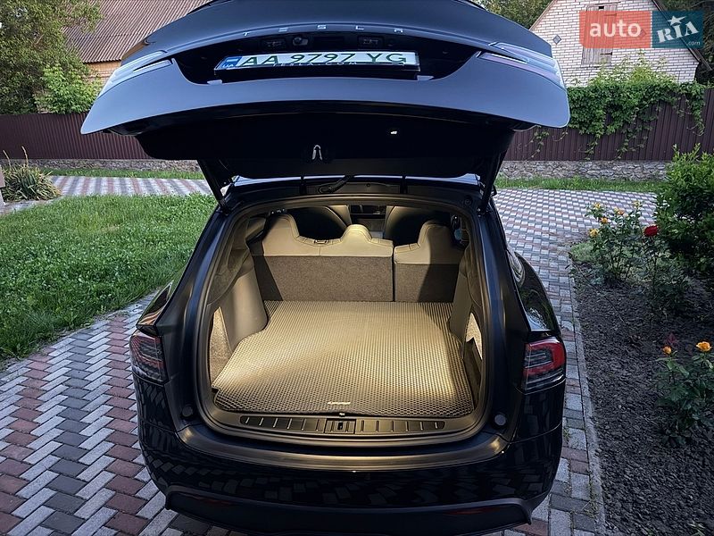 Позашляховик / Кросовер Tesla Model X 2023 в Києві