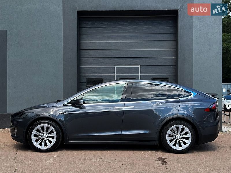 Внедорожник / Кроссовер Tesla Model X 2018 в Киеве