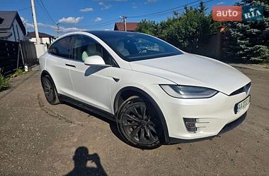Tesla Model X 2020
