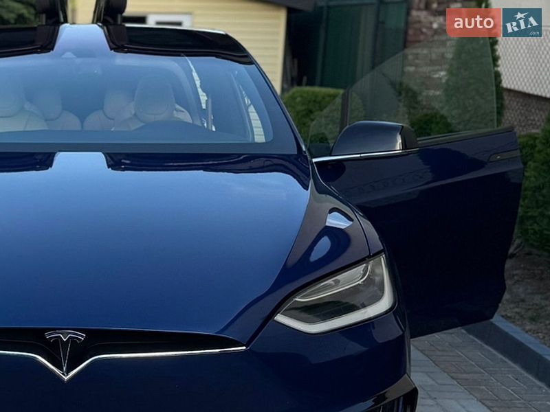 Tesla Model X 2016